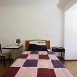 Rent 5 bedroom apartment in Lisbon