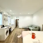 Rent 1 bedroom apartment of 30 m² in Madrid