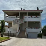 Villa arredata con terrazzo Rossano