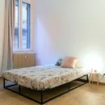 Rent a room in Milan