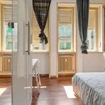 Rent a room in milan