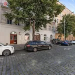 Pronajměte si 3 ložnic/e byt o rozloze 95 m² v Praha