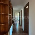 Affitto 4 camera appartamento di 154 m² in Padenghe sul Garda