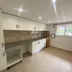 Rent 4 bedroom house of 132 m² in Amadora