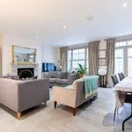 Rent 2 bedroom apartment of 86 m² in london