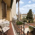 Rent 2 bedroom apartment of 100 m² in florence