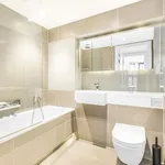 Rent 2 bedroom apartment of 75 m² in London