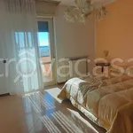 Rent 6 bedroom house of 140 m² in Isola Rizza