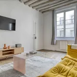 Rent 2 bedroom apartment of 43 m² in Paris