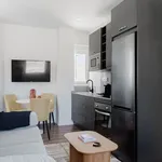 Rent 1 bedroom apartment of 323 m² in Málaga