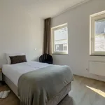 Huur 4 slaapkamer appartement van 915 m² in Eindhoven