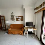 Rent a room of 95 m² in Costa da Caparica