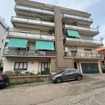 Rent 3 bedroom apartment of 84 m² in Roma