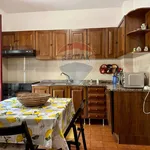 Rent 5 bedroom house of 100 m² in Piombino