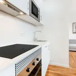 Rent 2 bedroom apartment of 700 m² in Lisbon