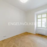 Rent 2 bedroom apartment of 39 m² in Capital City of Prague