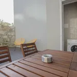 Rent 1 bedroom apartment of 50 m² in Porto