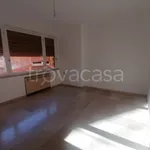 Affitto 4 camera appartamento di 85 m² in Bologna