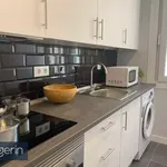 Rent 4 bedroom apartment in Madrid