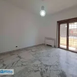 Affitto 5 camera appartamento di 164 m² in Rome