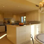 Rent 4 bedroom house of 540 m² in Altos de los Monteros