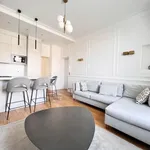 Rent 3 bedroom apartment of 55 m² in Versailles