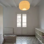 Rent 2 bedroom apartment of 70 m² in barcelona