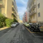 Affitto 3 camera appartamento di 100 m² in Roma