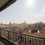 Rent a room of 150 m² in valencia