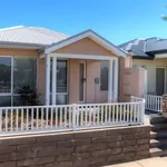 Rent 3 bedroom house in Ellenbrook