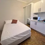 Rent 17 bedroom student apartment in Paddington