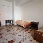 Rent 5 bedroom apartment of 80 m² in Messina