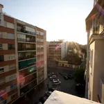 Rent a room of 180 m² in valencia