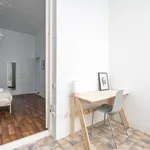 Rent 2 bedroom apartment of 15 m² in Barcelona