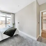 Rent 2 bedroom apartment in Walton on Thames