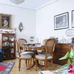 Rent a room of 100 m² in madrid