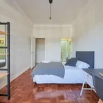 Rent 7 bedroom apartment in Lisbon