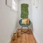 Rent 4 bedroom apartment in lisbon