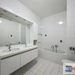 Rent 2 bedroom apartment in Ixelles