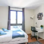 Rent a room in paris