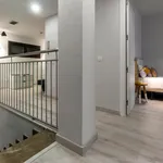 Rent 3 bedroom apartment of 70 m² in Barcelona