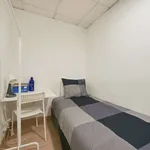 Rent a room in lisbon