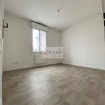 Rent 3 bedroom apartment of 5 m² in Compiègne