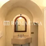 Rent 3 bedroom apartment of 140 m² in Roma