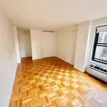 Rent 1 bedroom apartment in Manhattan