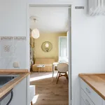 Rent 1 bedroom apartment of 35 m² in Berlin