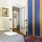 Rent 6 bedroom apartment of 80 m² in Rome