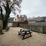 room in Caversham Road, Reading