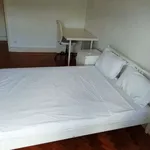 Rent a room in lisbon