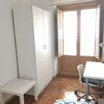 Rent a room of 100 m² in madrid